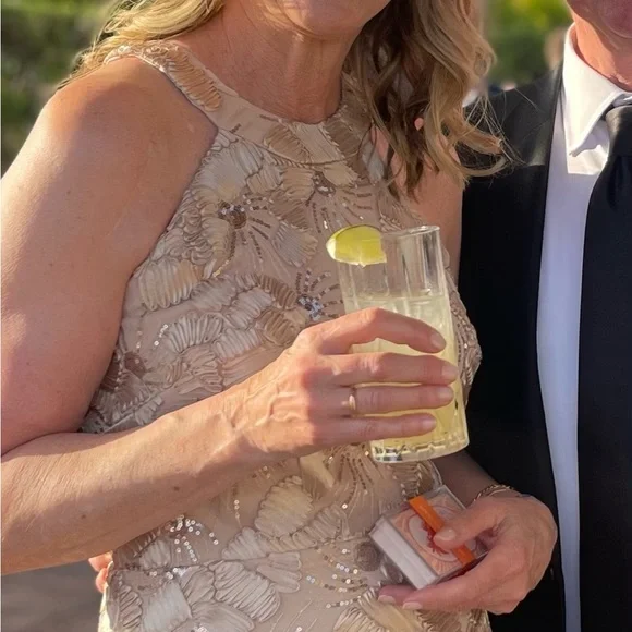 Betsy & Adam
Sequin floral
Champagne/Gold - Picture 6 of 12